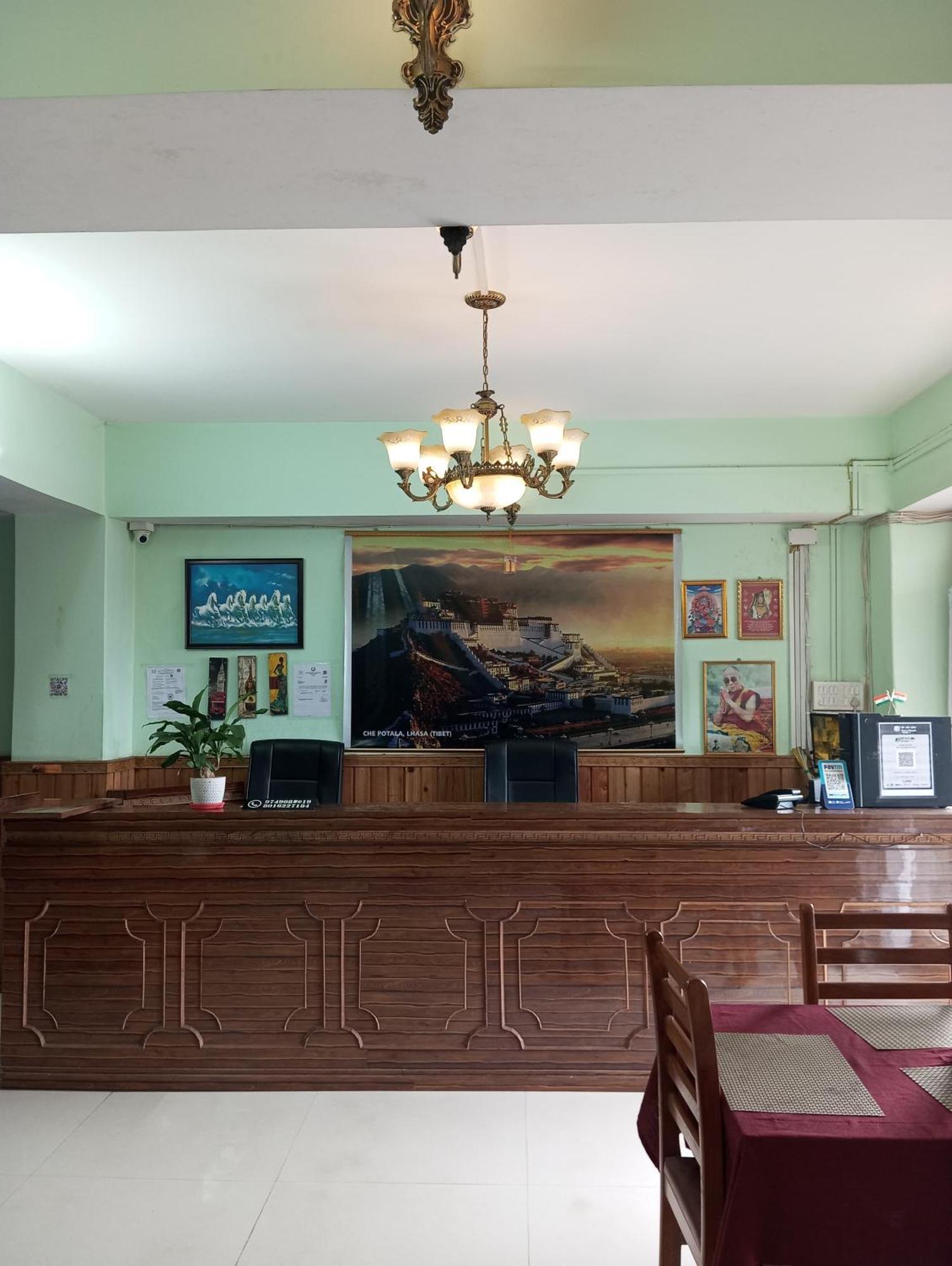 Hotel Lhasa Gangtok Exterior foto